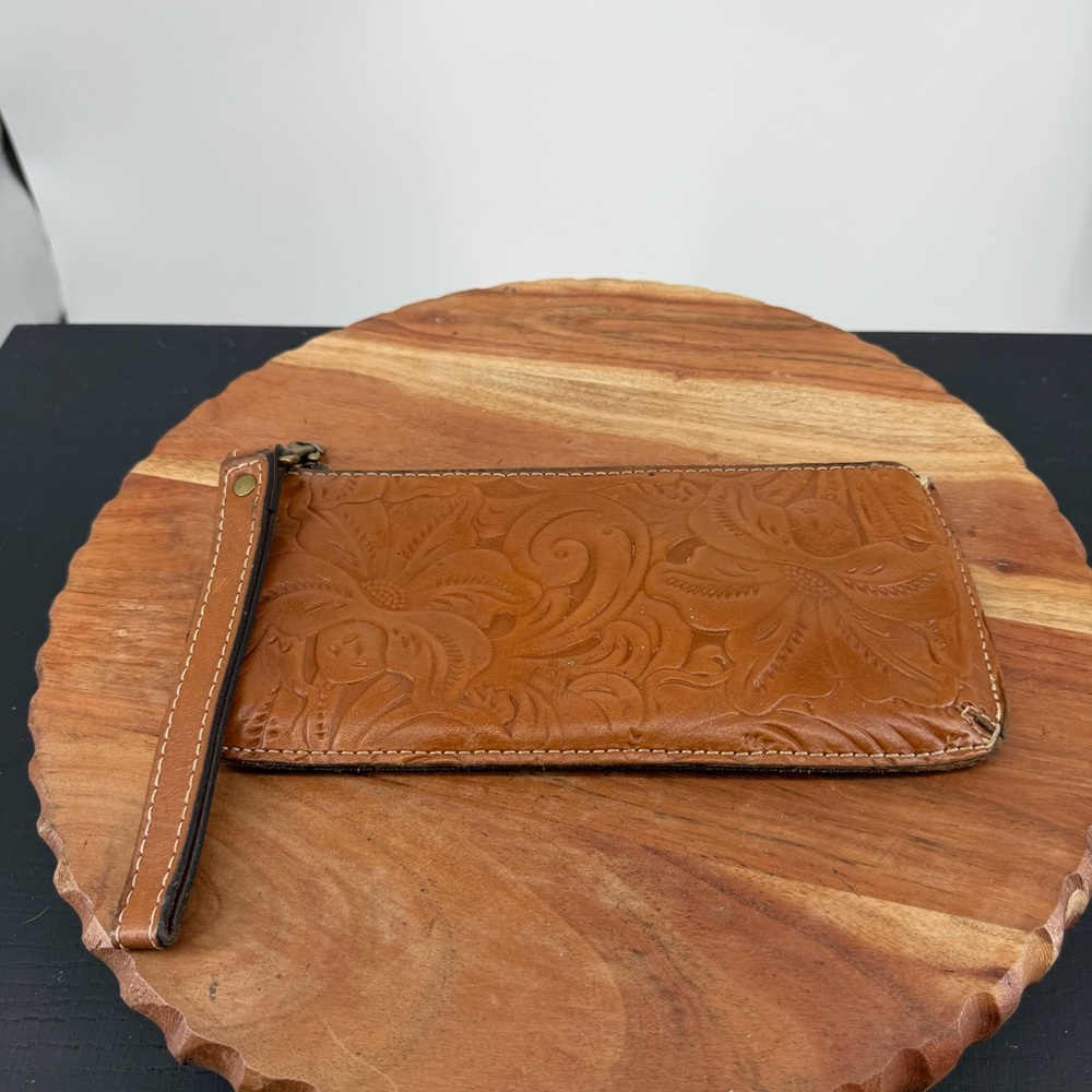 PATRICIA NASH St Croce‎ Clutch brown leather floral tooled wristlet